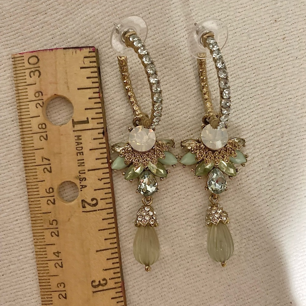 Earrings. Dazzling Beautiful Earrings. Excellent Condition. Pre Owned - Picture 14 of 16